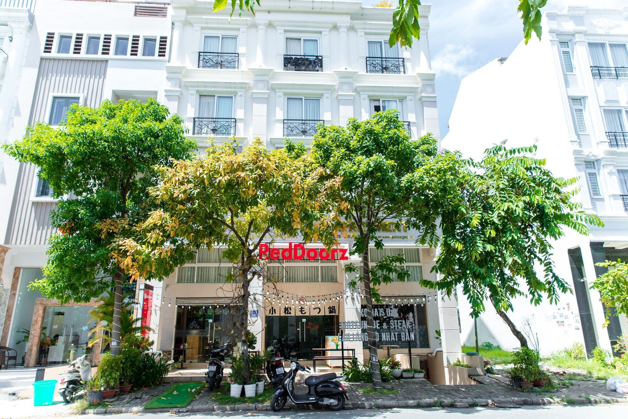 Reddoorz Plus Near Secc D7 โฮจิมินห์ซิตี้ ภายนอก รูปภาพ